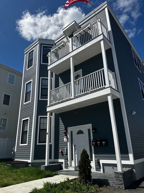 18 Albion Street #4