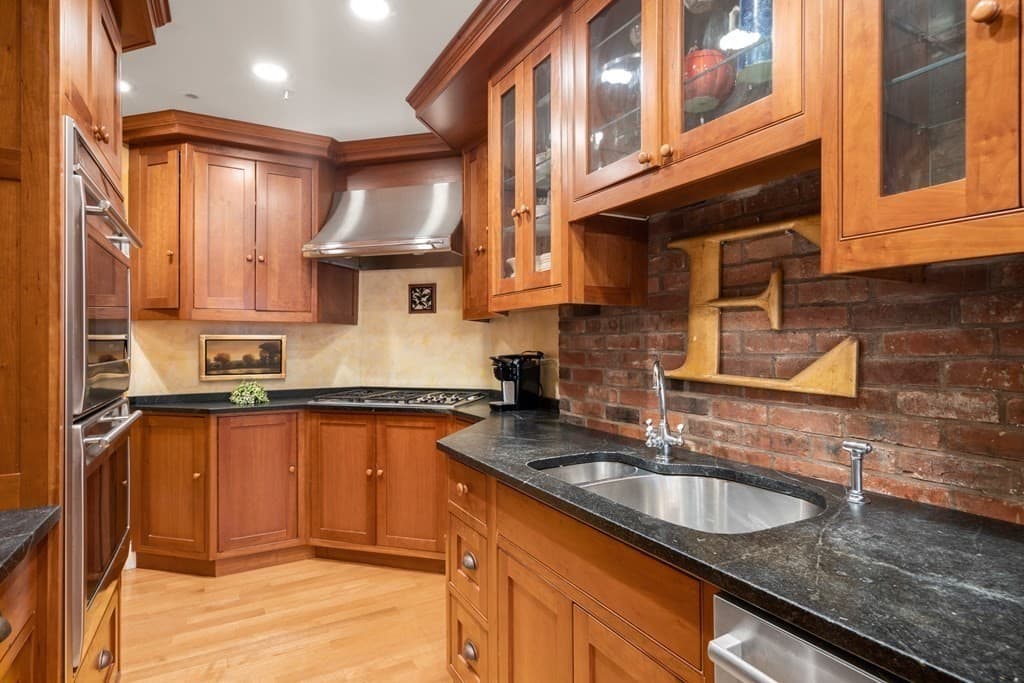 23 Tileston photo 5