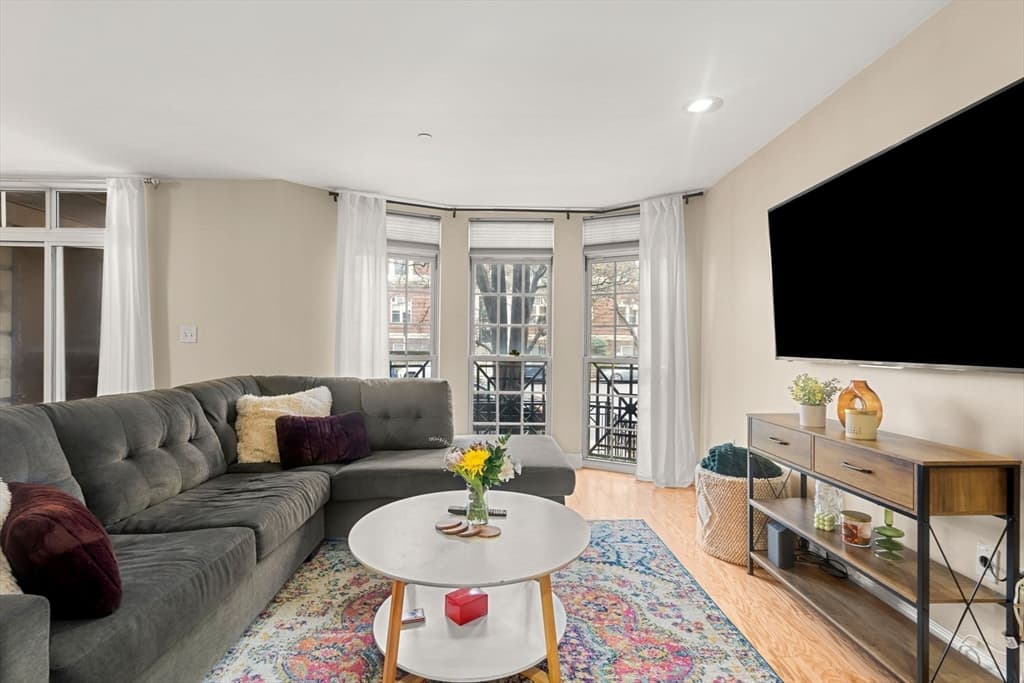 540 East Broadway #2B photo 2