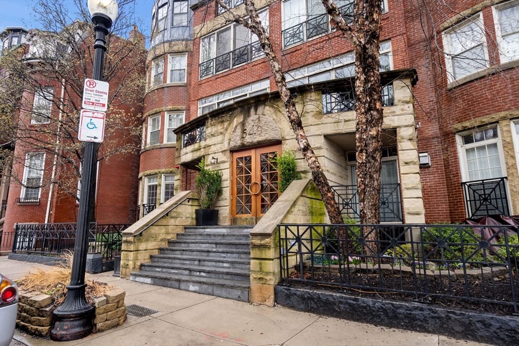 540 East Broadway #2B