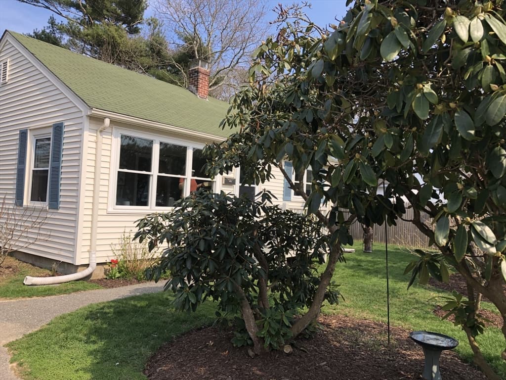 14 Bayberry Rd photo 3