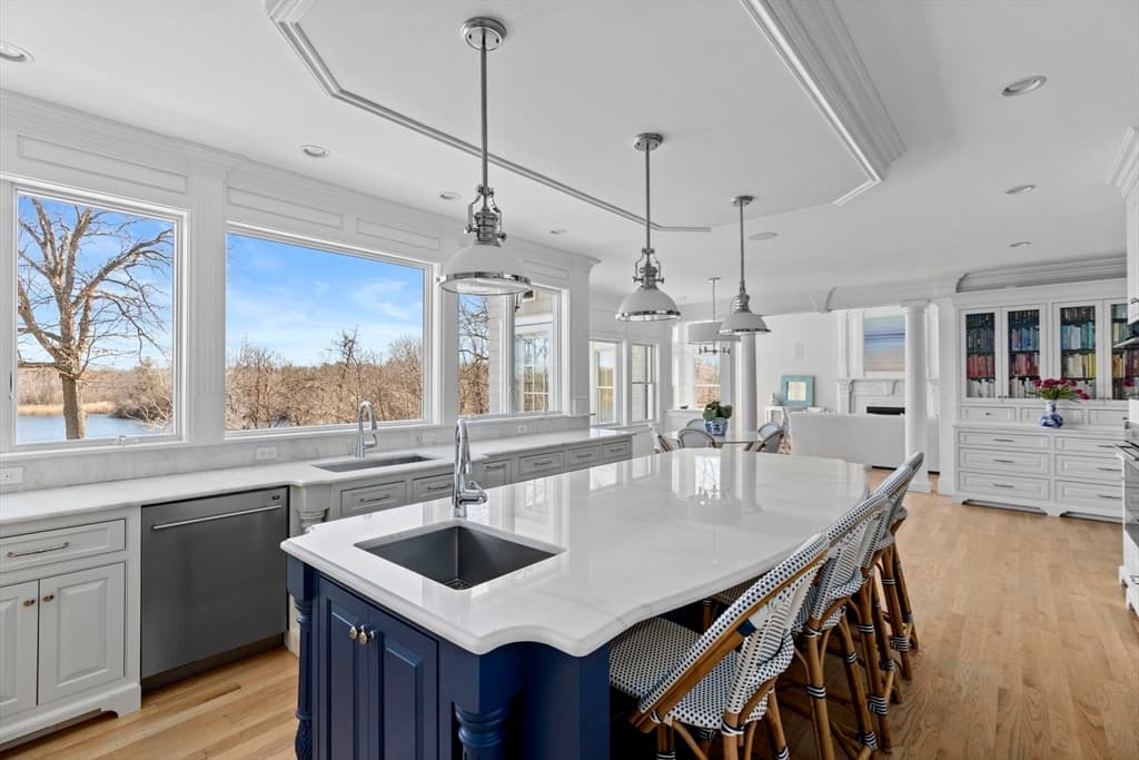 41 George Washington Blvd photo 2