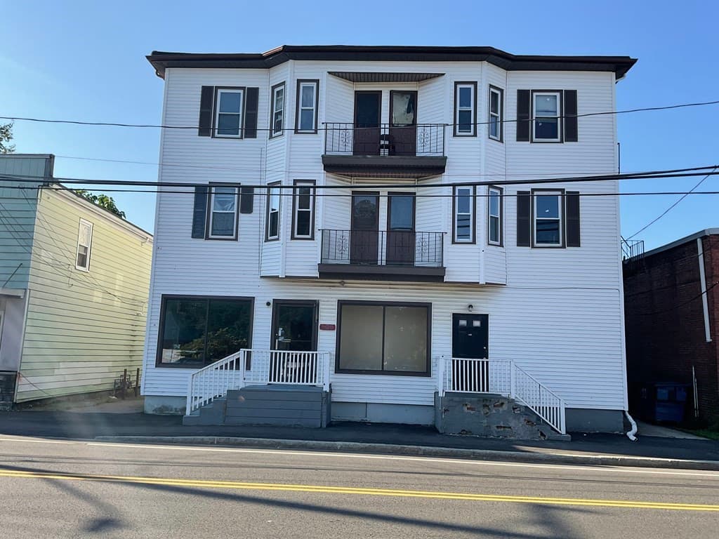 107 Ames St