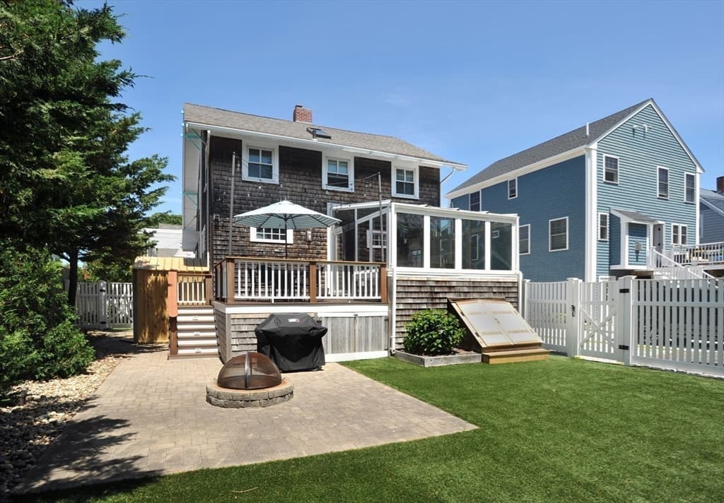 62 F St #Beachside photo 2