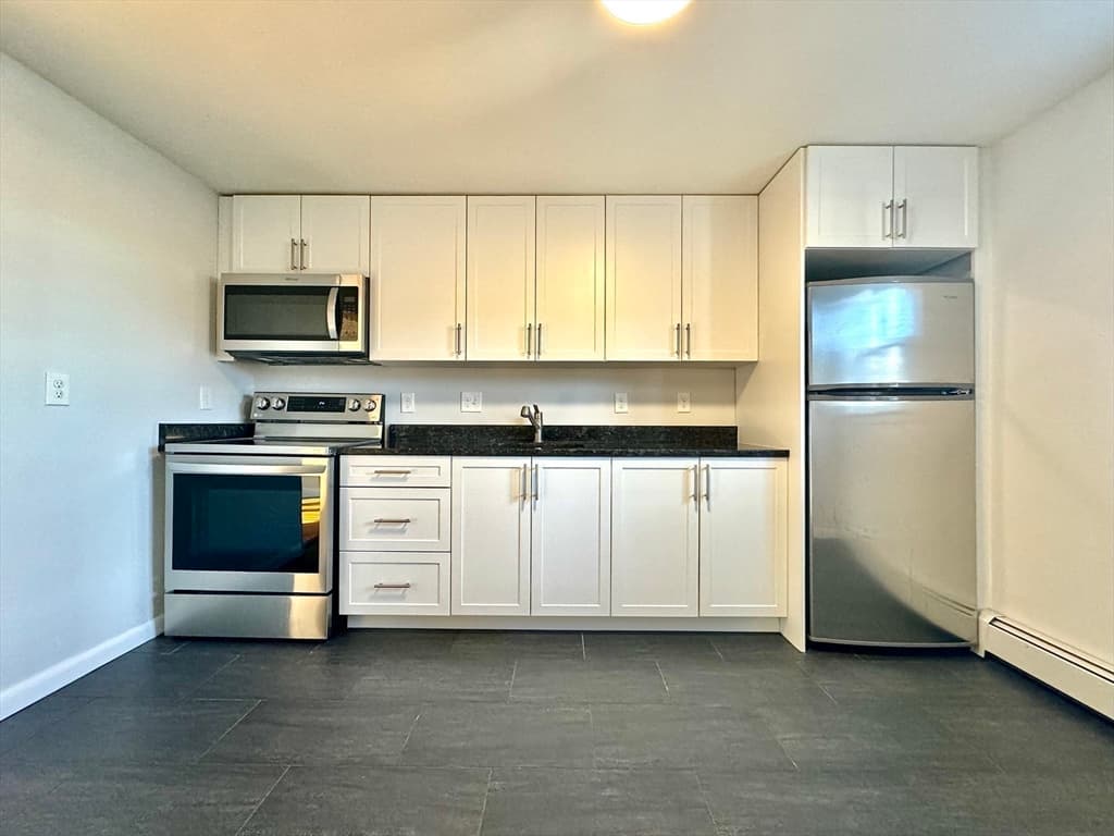 16 Vinal St #6 photo 2