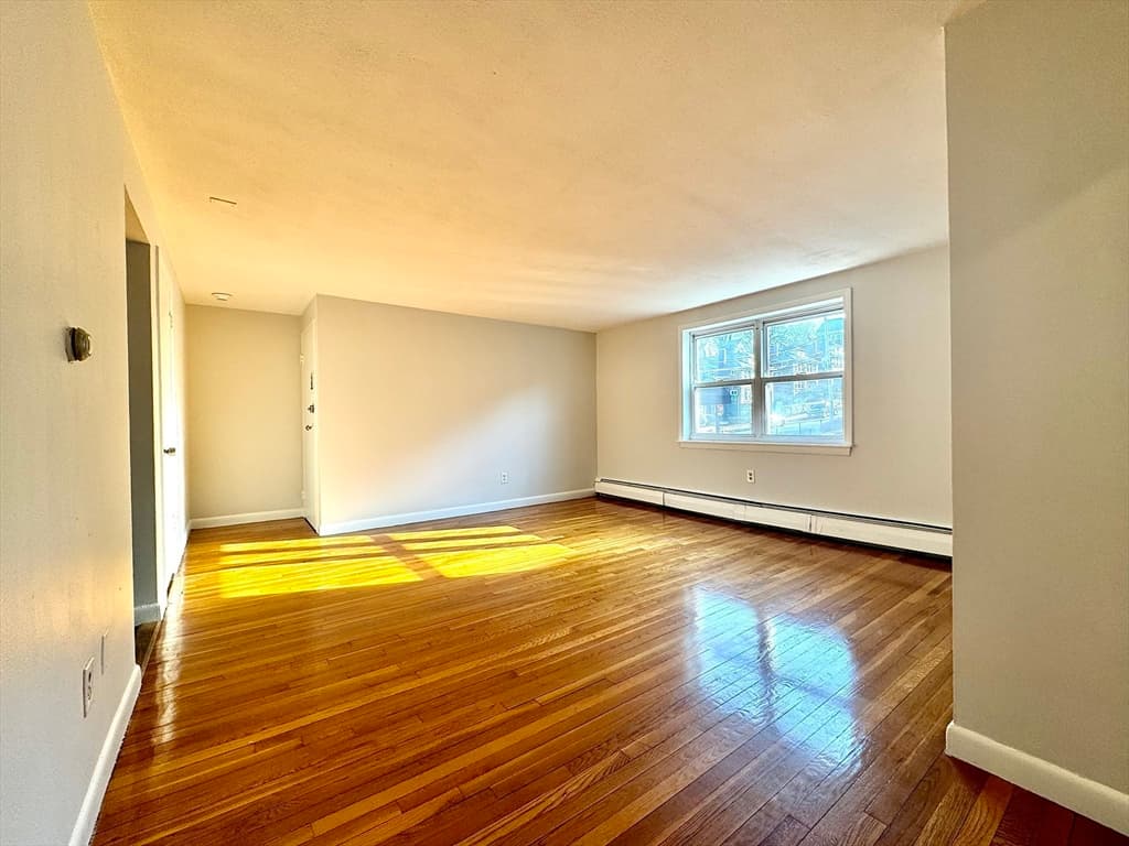 16 Vinal St #6 photo 4