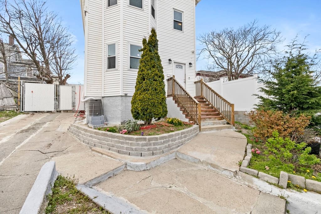 177-179 Blue Hill Ave