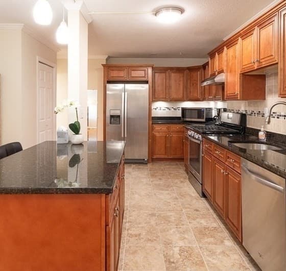 2 Hawthorne Place #15M photo 4