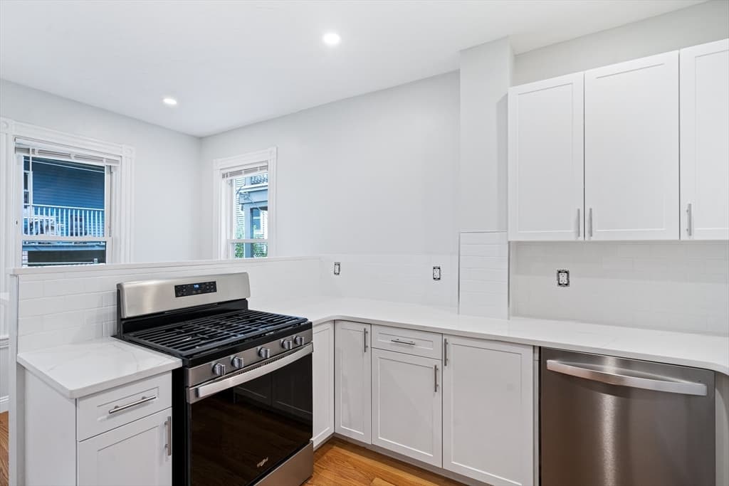 35 Newport Street #1 photo 3