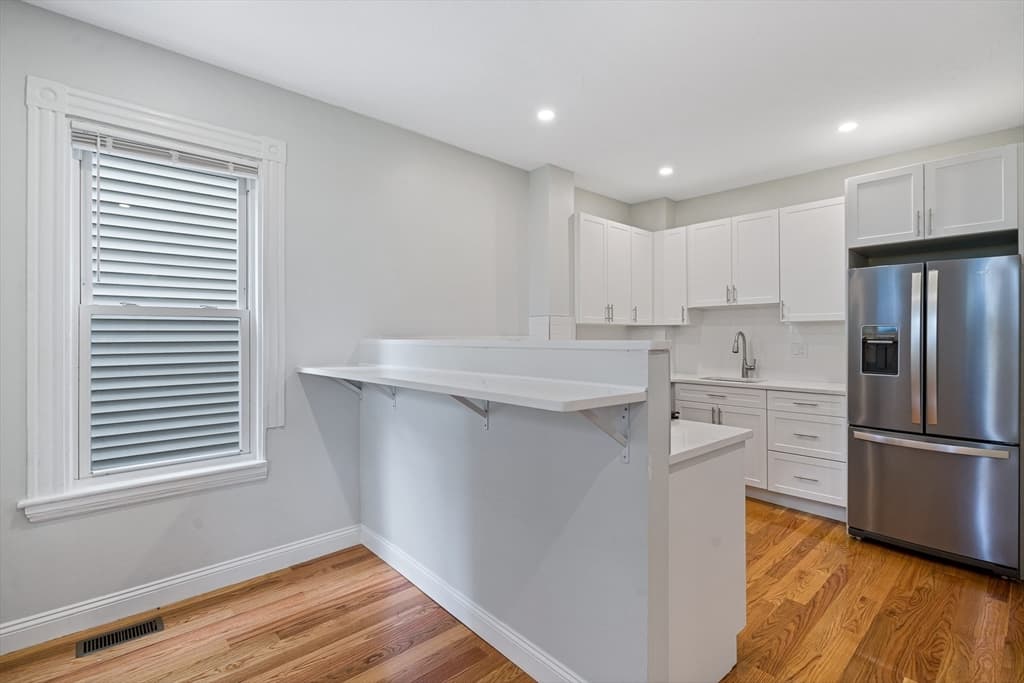 35 Newport Street #1