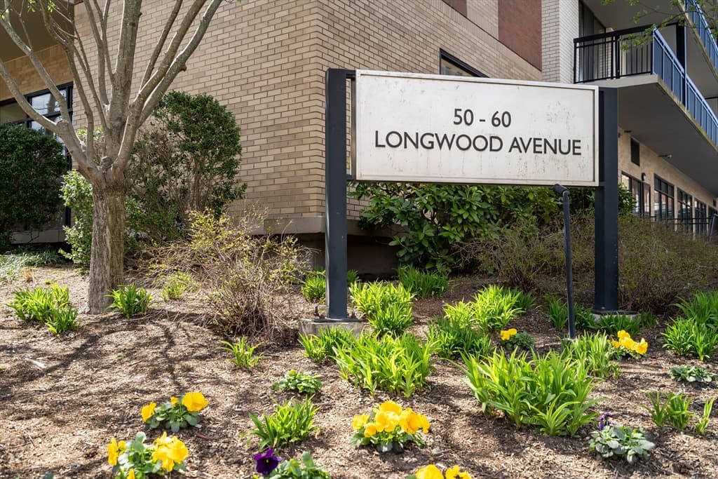 60 Longwood Avenue #203