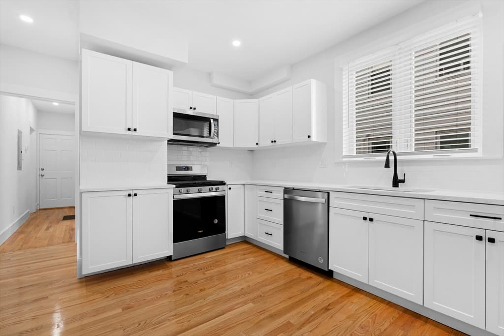 79 Sydney Street #2 photo 3