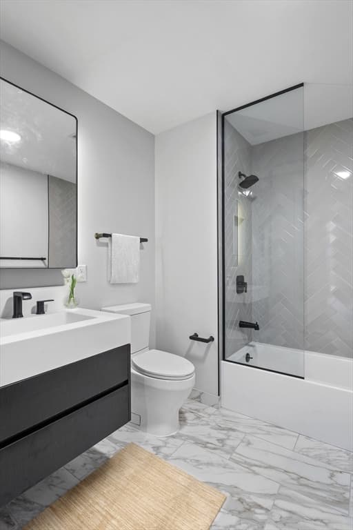 55 Lagrange #809 photo 4