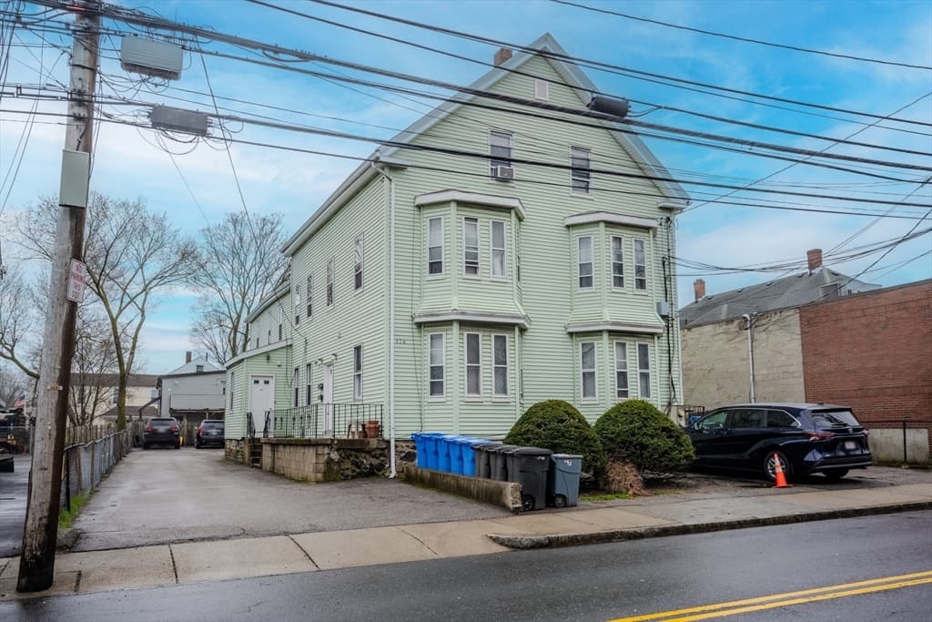 176-178 Newton St photo 2