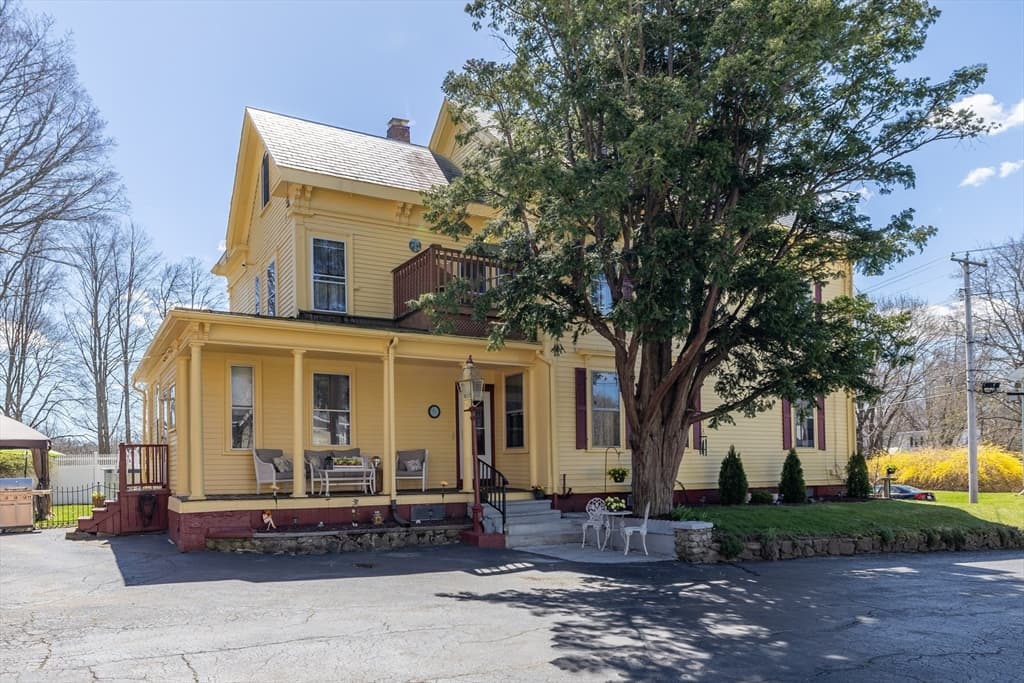 59 Washington St photo 3