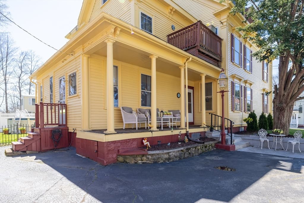 59 Washington St photo 4