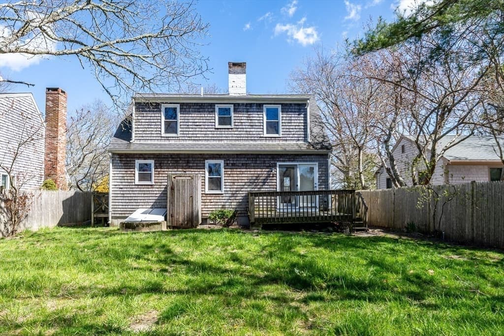 11 Maine Ave photo 2