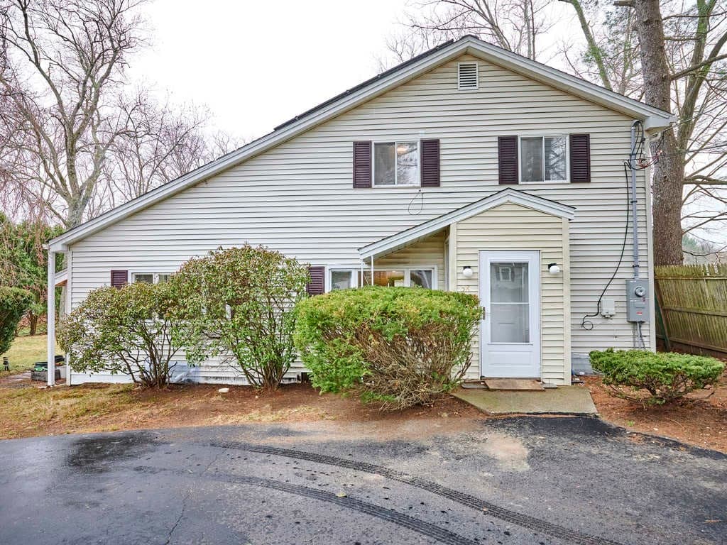 58 Upland Rd