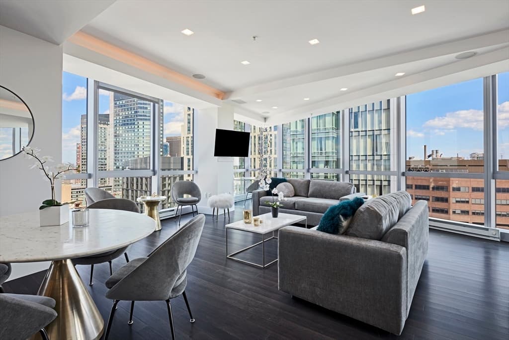 110 Stuart Street #22G photo 3