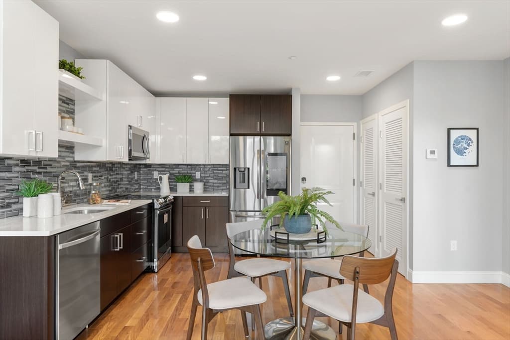 10 Taber Street #302 photo 3