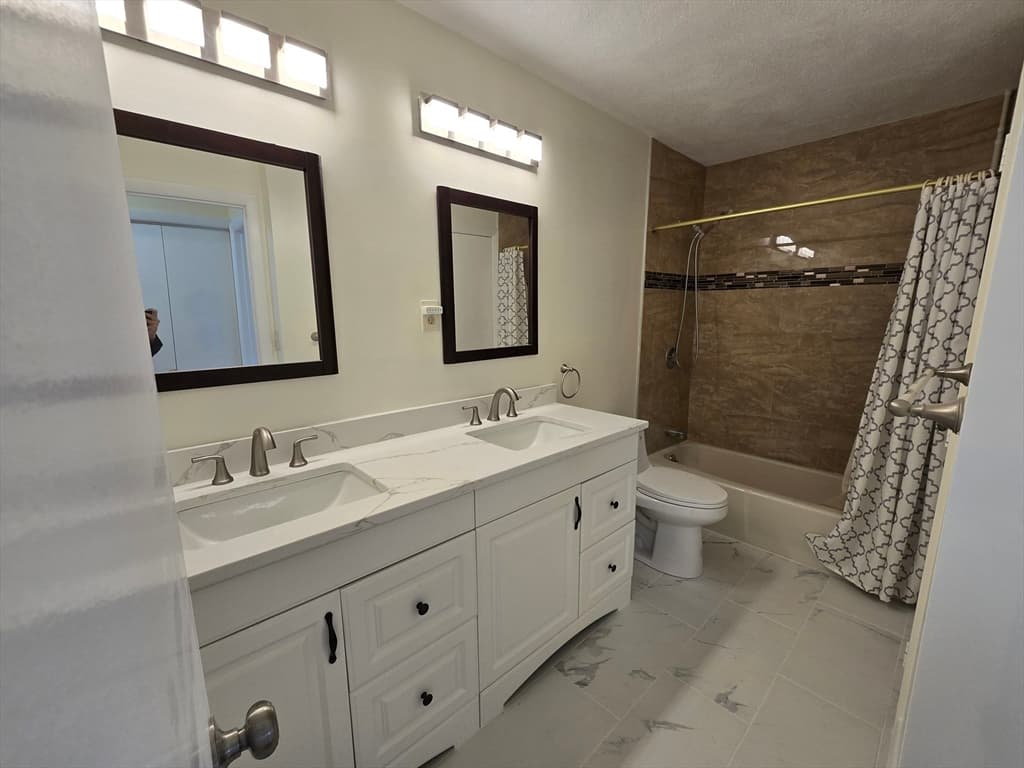 935 Washington St #17 photo 4