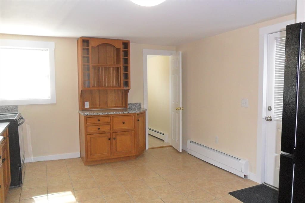 24B Grove St #B photo 4