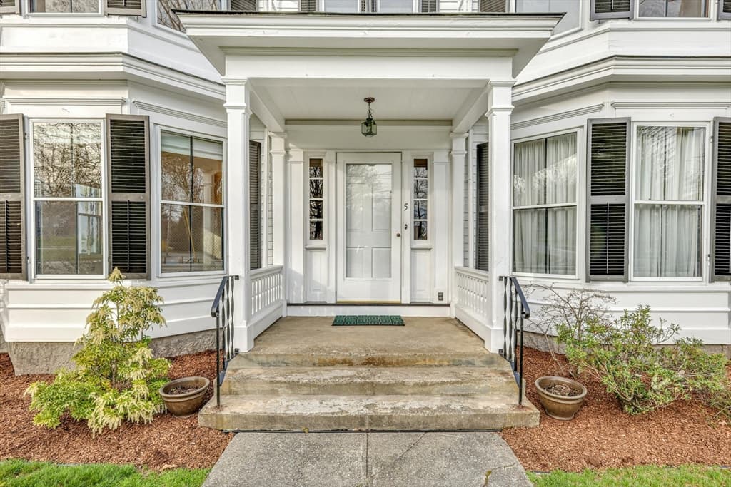 5 Fairbank St photo 3
