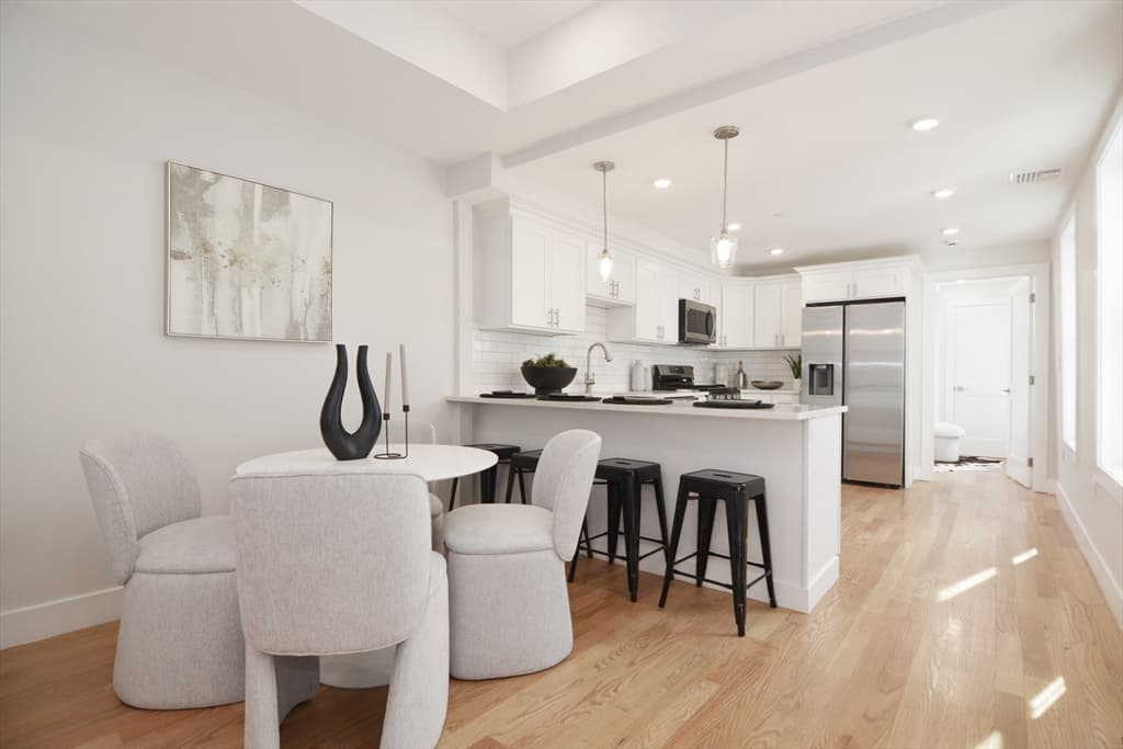 23 Bennington St #2 photo 2