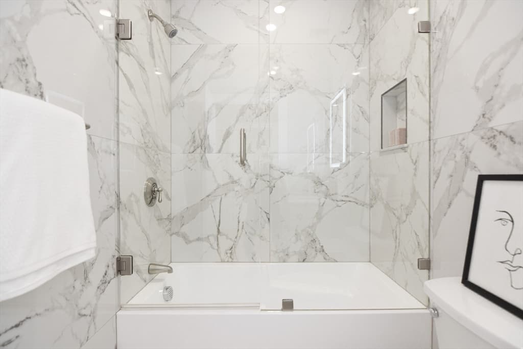 23 Bennington St #2