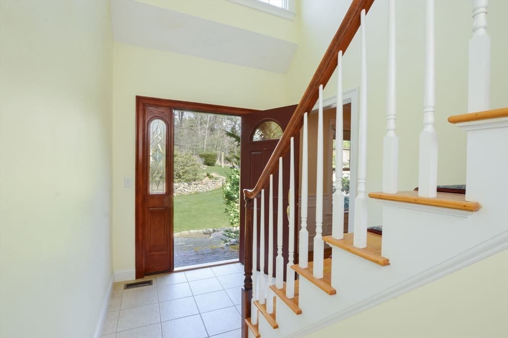144 Curley Blvd photo 3