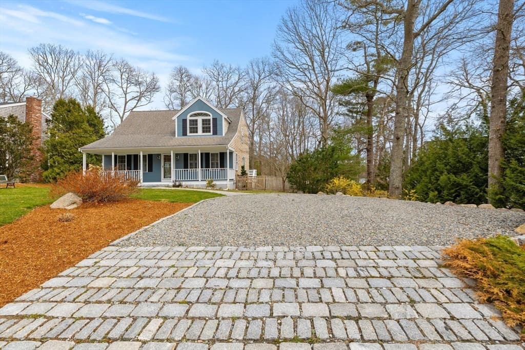 83 Pond Circle photo 5