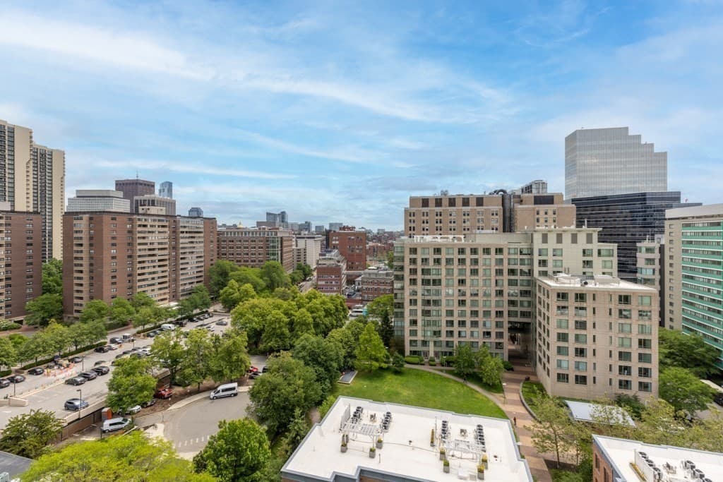 6-8 Whittier Place Pkg Space 231 photo 2