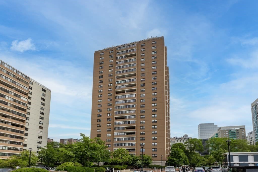 6-8 Whittier Place Pkg Space 231 photo 5