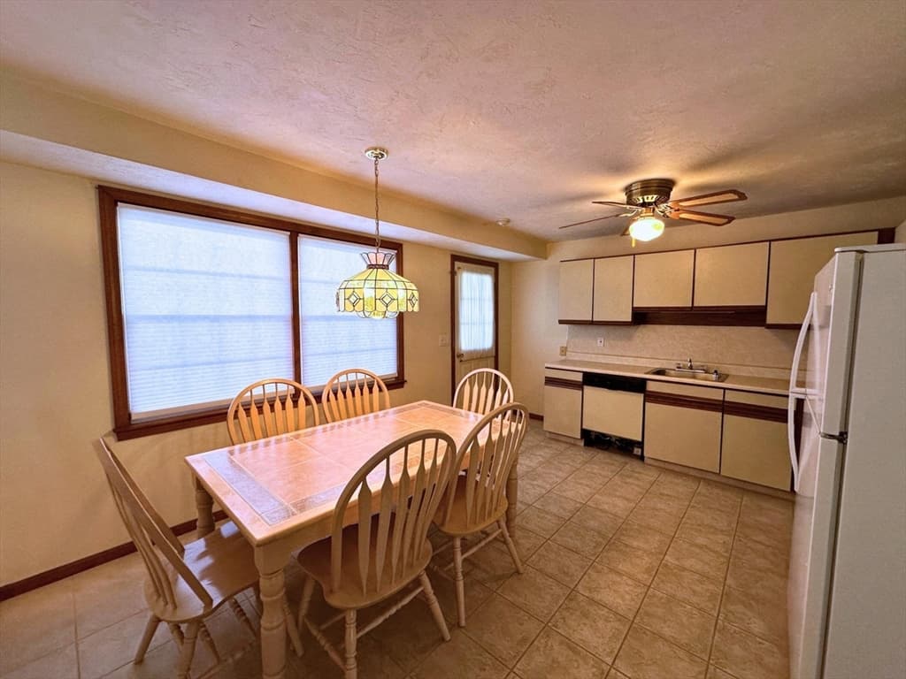 60 Broadway Street #14 photo 3