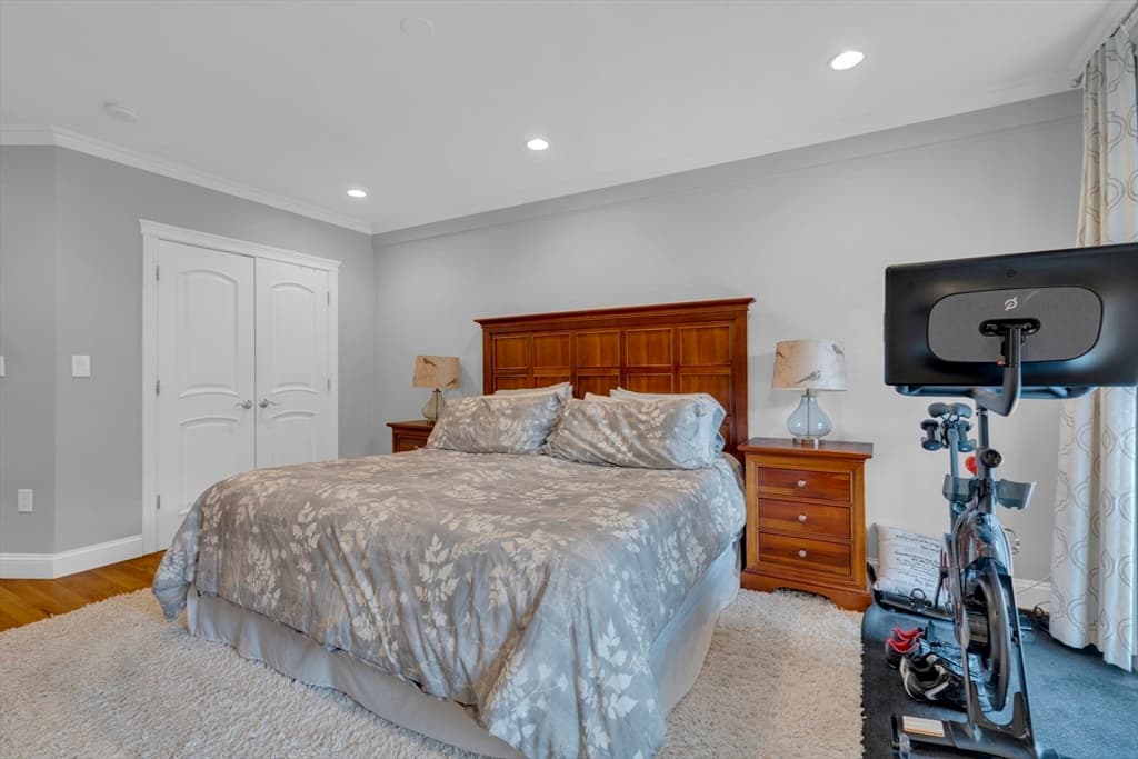 26 Yarmouth St #1 photo 3