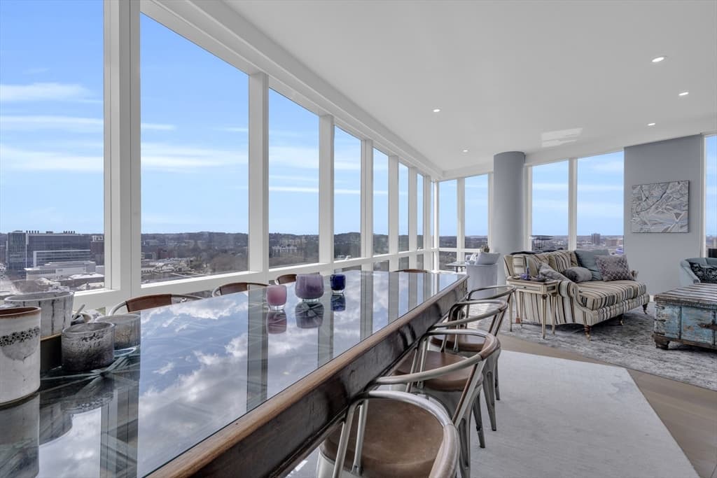 188 Brookline Ave #19A
