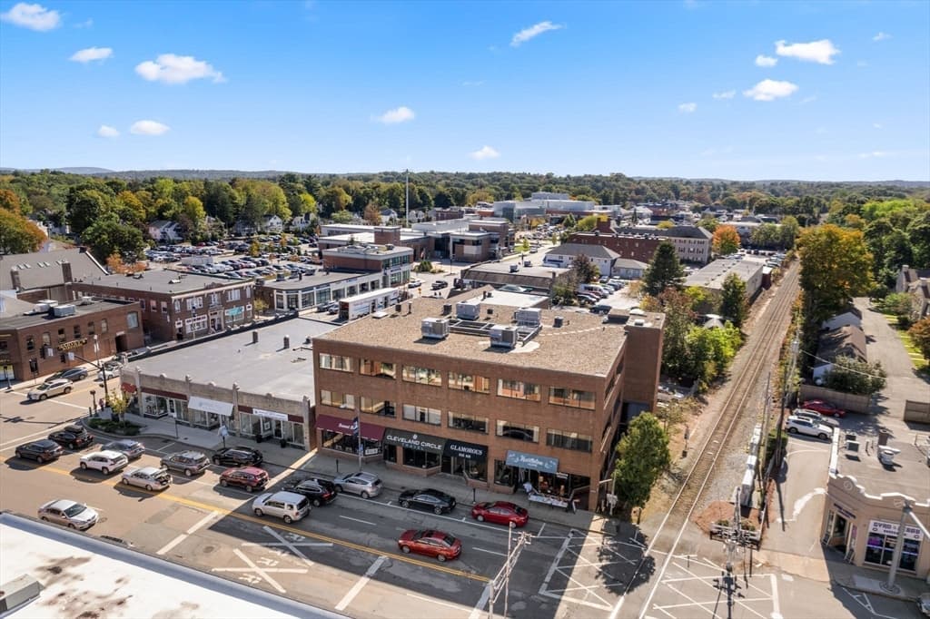 1032-1040 Great Plain Ave #6