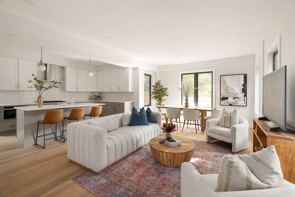 8 Poplar Road #B photo 2