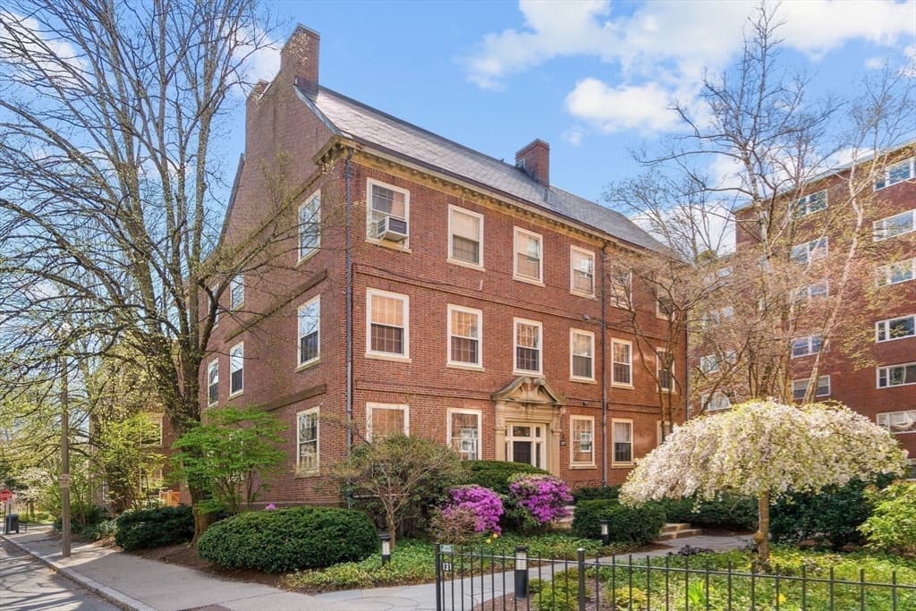 137 Sewall Avenue #2