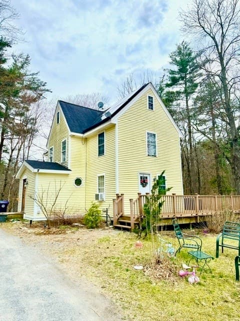 16 Groton Rd