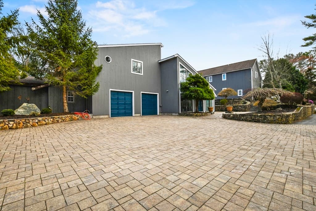 51 Slade St photo 4