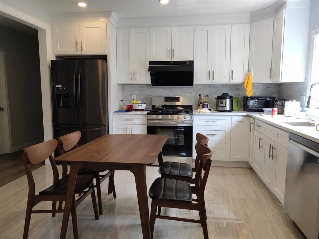24 Fiske St #1