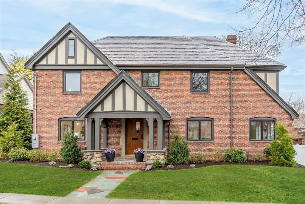 9 Indian Hill Road