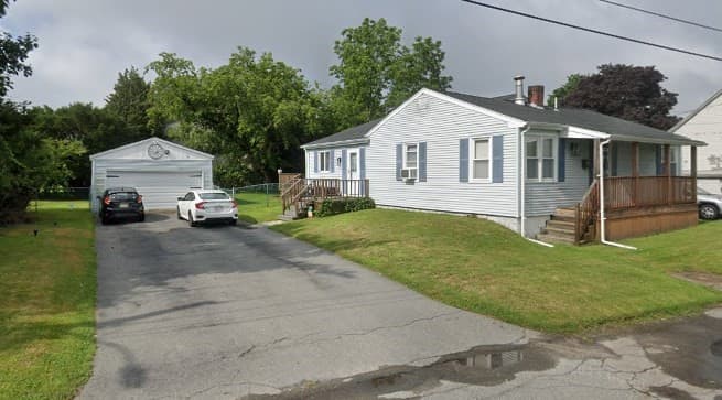 17 Center St