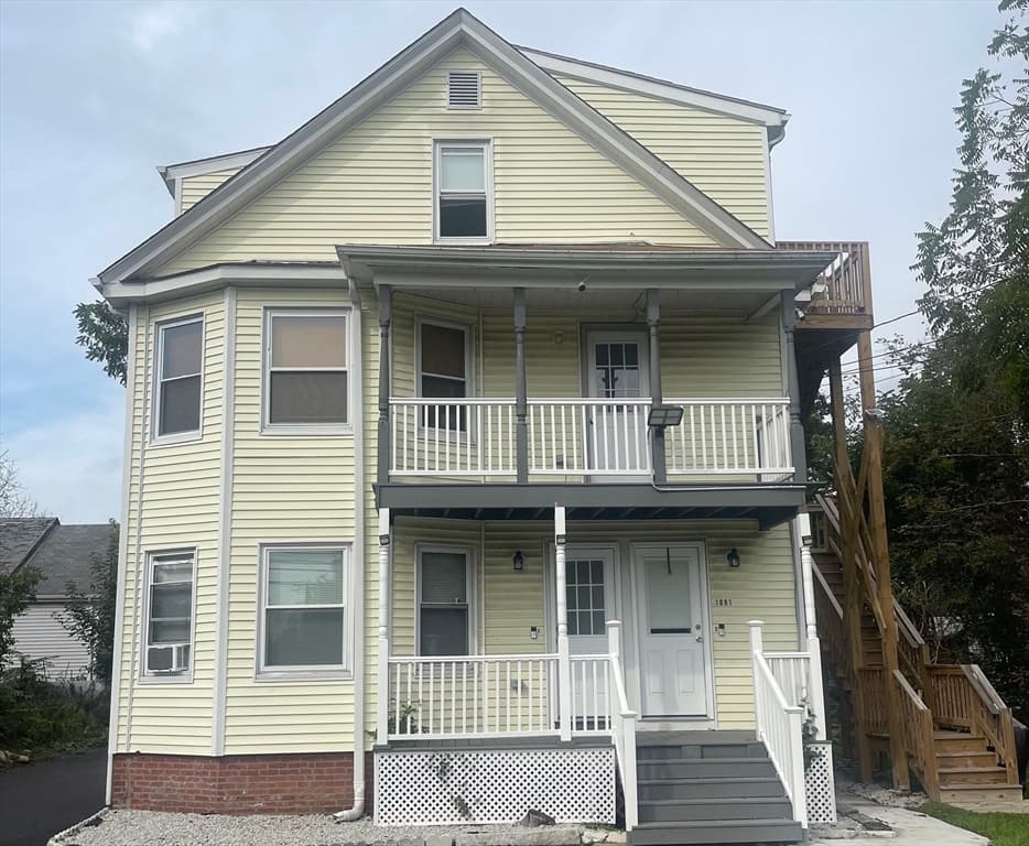 1091 S Main St #3