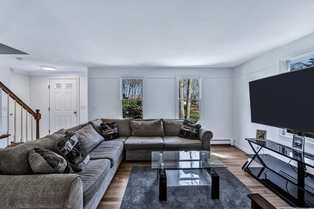 5 Pierre Vernier Dr photo 3