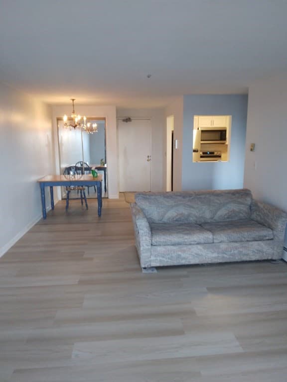 111 Warren Avenue #4G photo 2