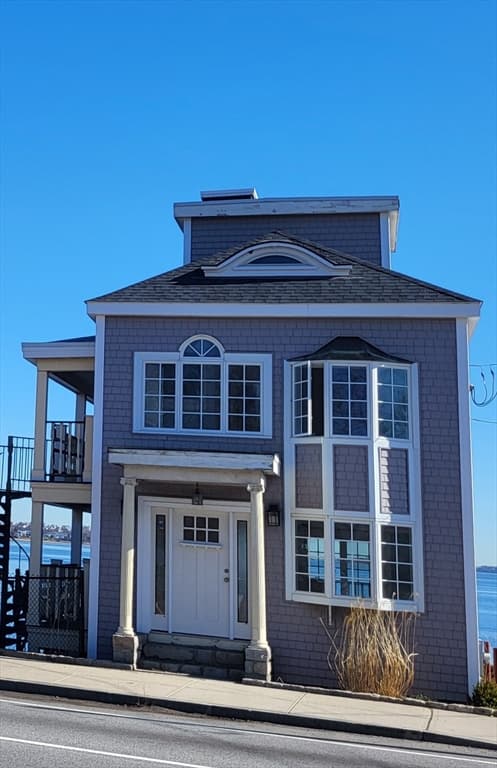 94 Bridge St