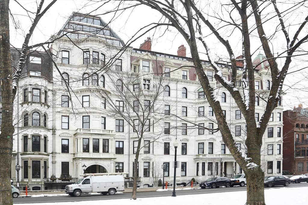 160 Commonwealth Avenue #U & L