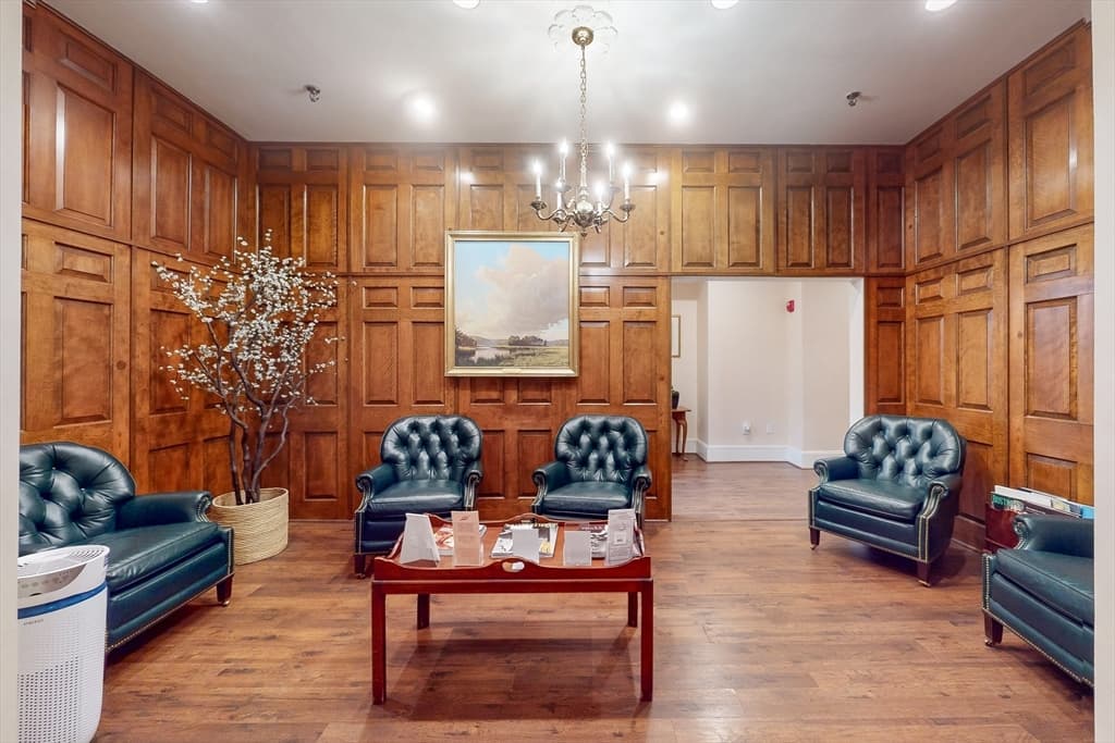 160 Commonwealth Avenue #U & L photo 4